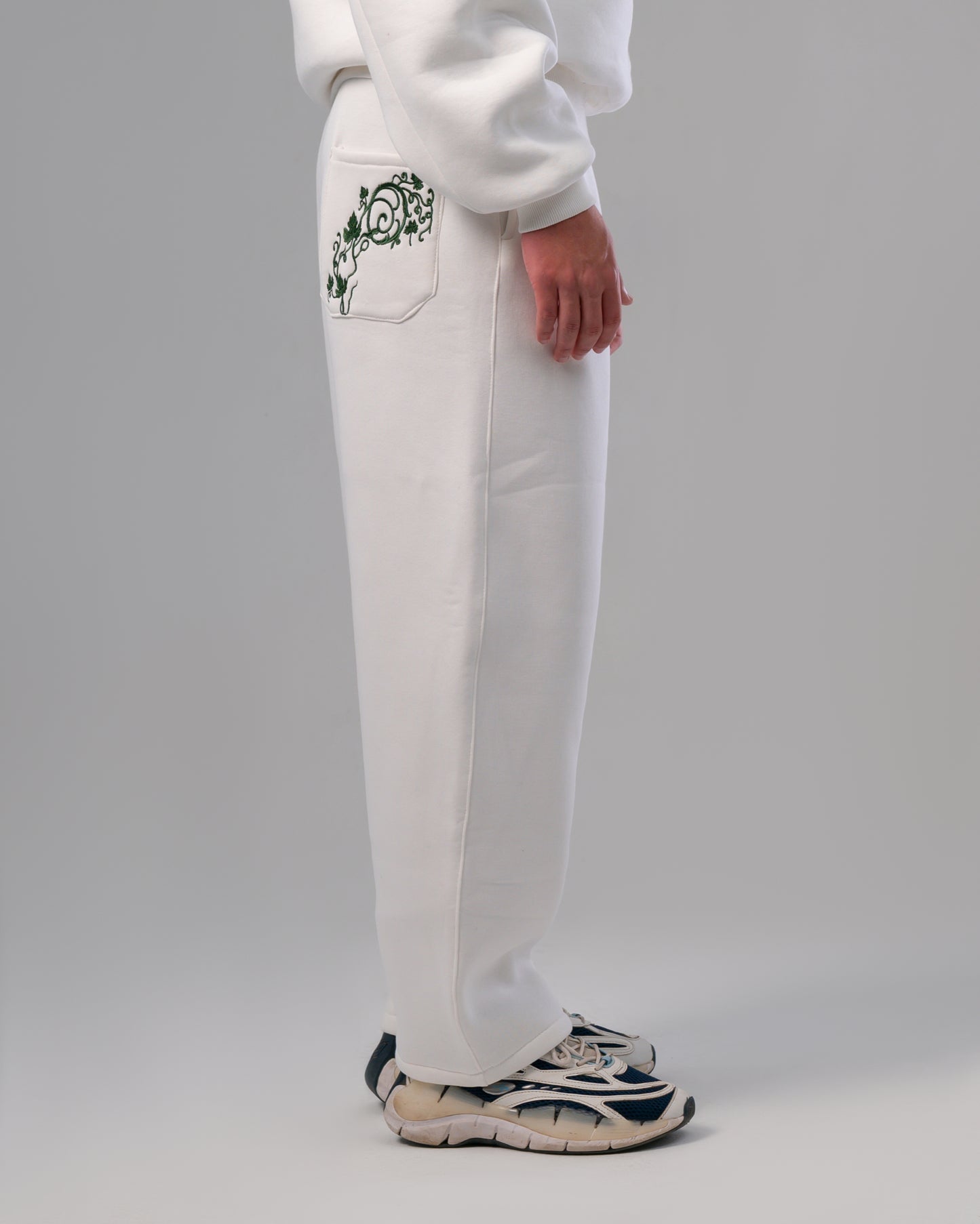 LYNX TRACKSUIT (WHITE)